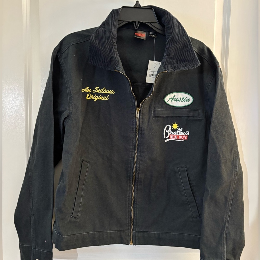 Stranger Things Bradley’s Big Buy Licensed Work Jacket Austin Milbarge Sz XL